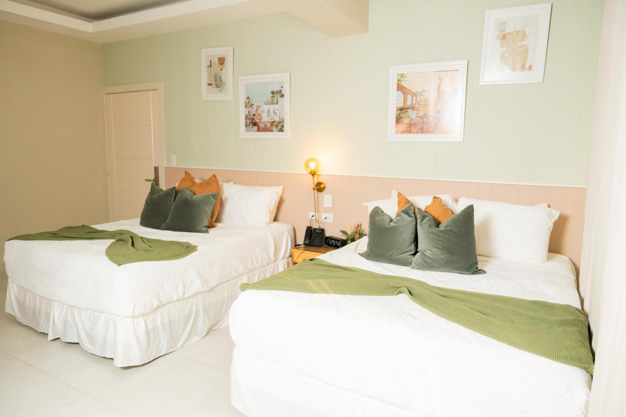Hotel Stay Here Suites Санто-Доминго Экстерьер фото