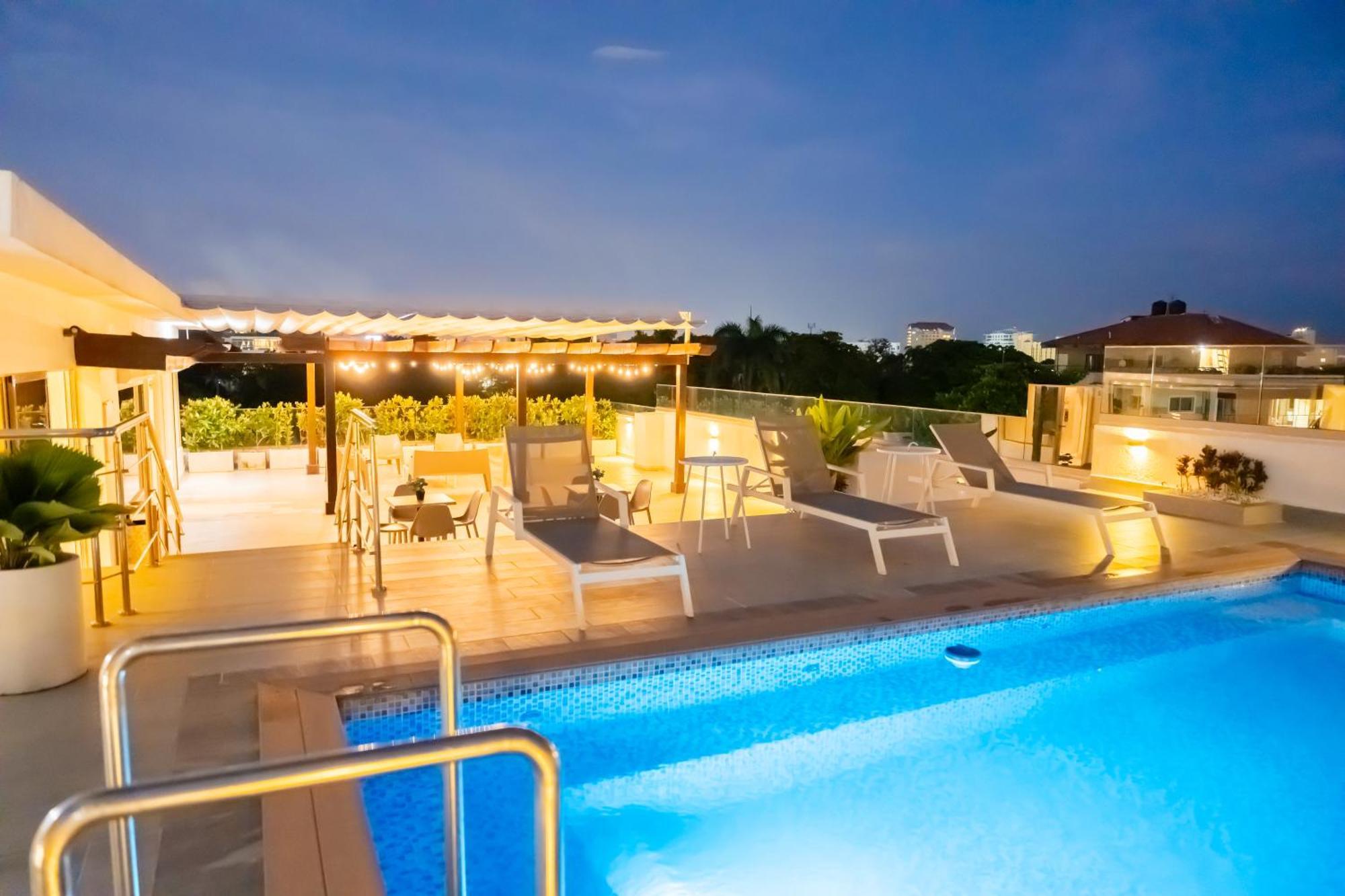 Hotel Stay Here Suites Санто-Доминго Экстерьер фото
